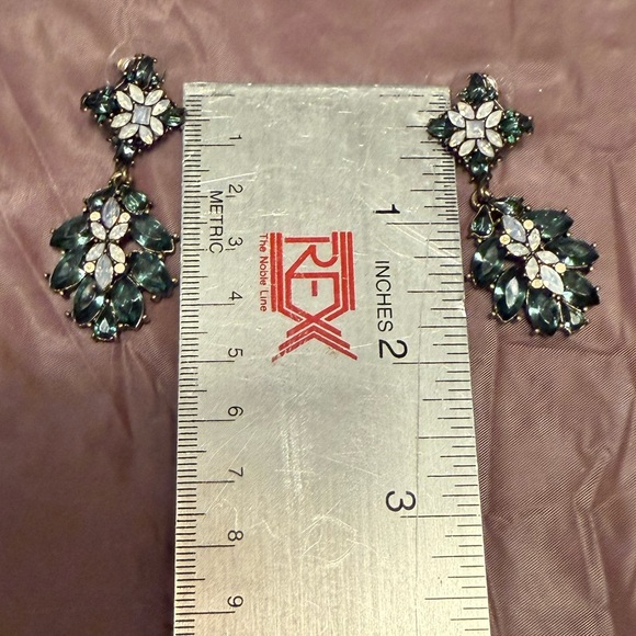 NWOT Y2K Vintage BaubleBar Green/Clear Crystal Chandelier Pierced Earrings - Picture 5 of 5